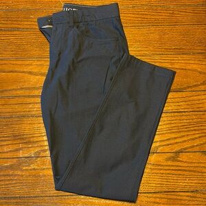 Vuori Meta Pant - 28x29. Navy Blue (Ink). Gently worn, great condition.
